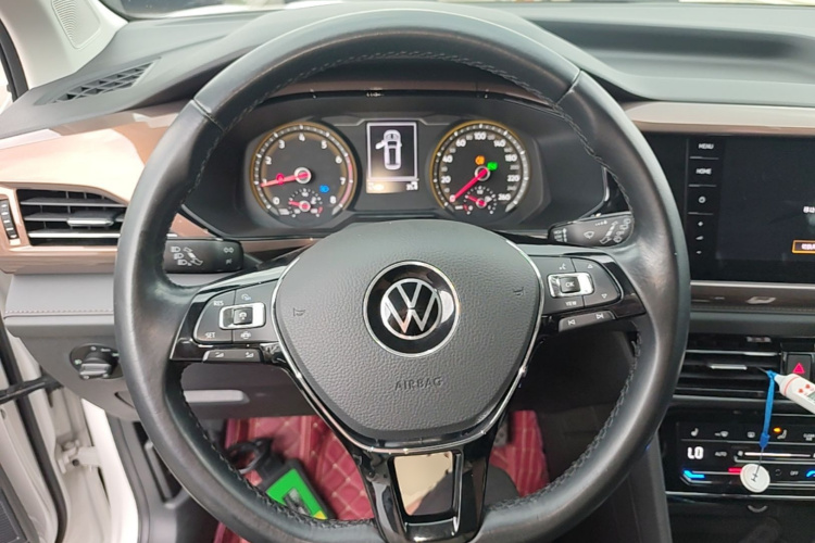 Volkswagen Tharu 2022 car image #11