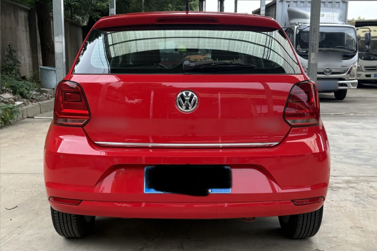Volkswagen Polo 2018 car image #8