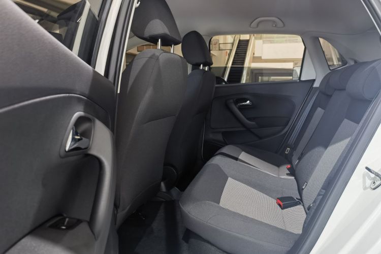 Volkswagen Polo 2017 #18 Volkswagen Polo 2017 car image #18