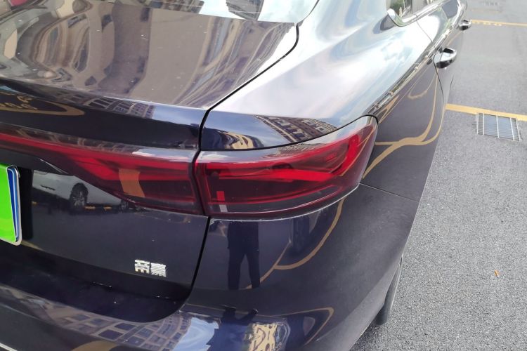 GEELY Emgrand 2022 immagine di auto #3