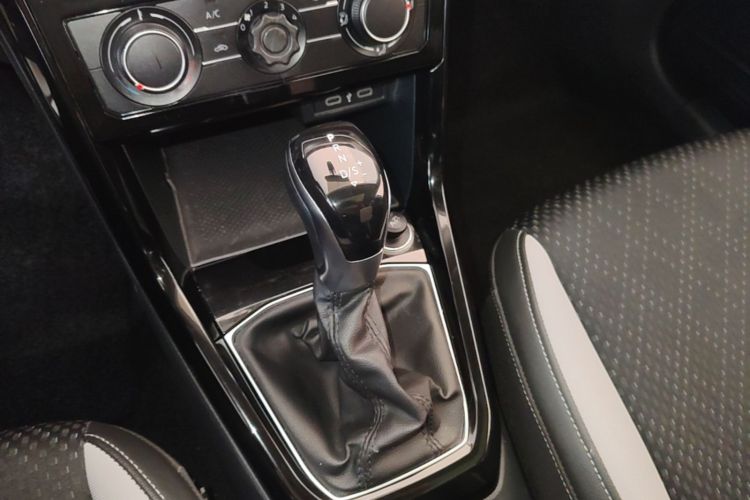 Volkswagen Tacqua 2021 car image #14