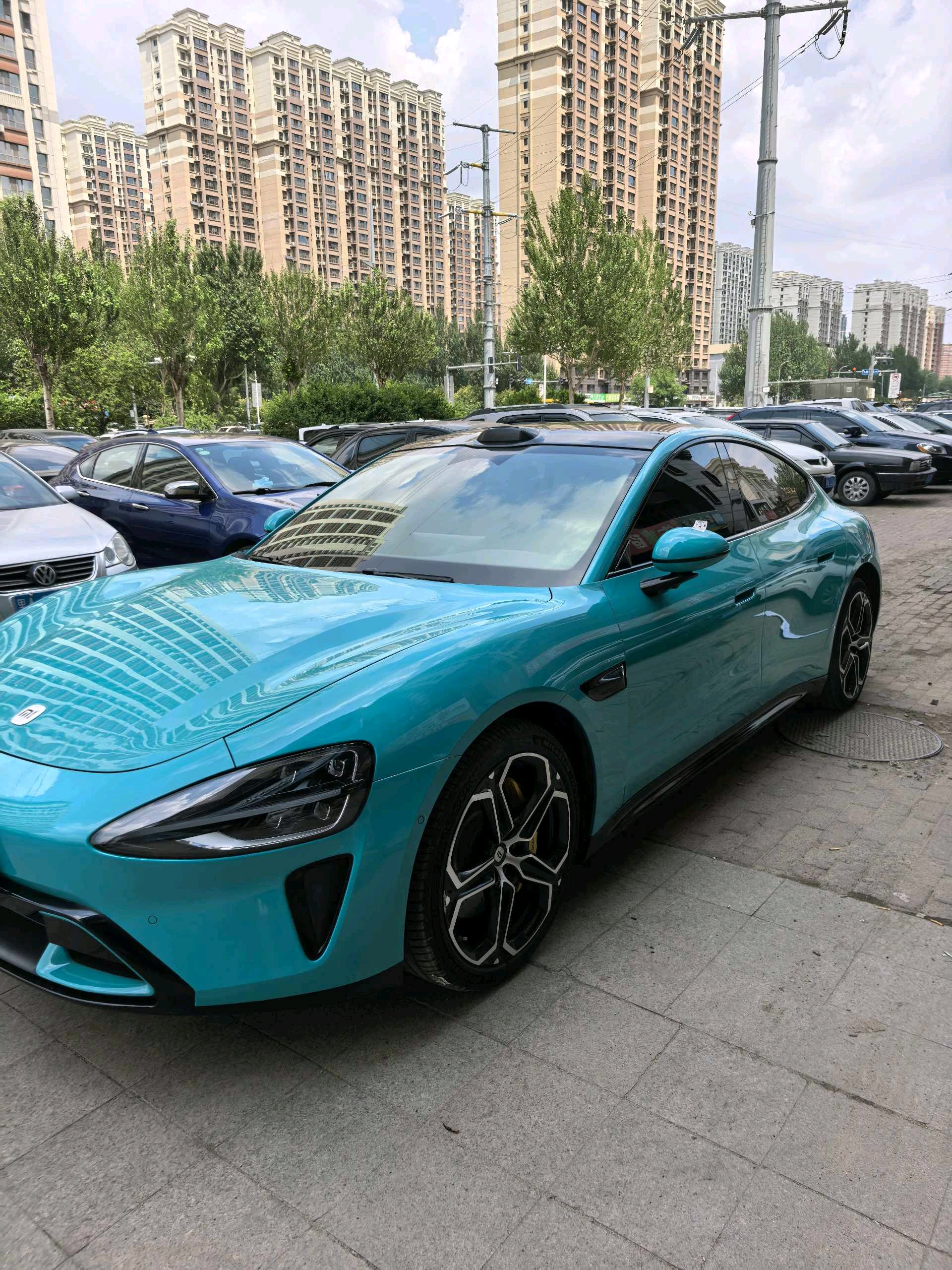 MI SU7 2025 MI SU7 2025 car image