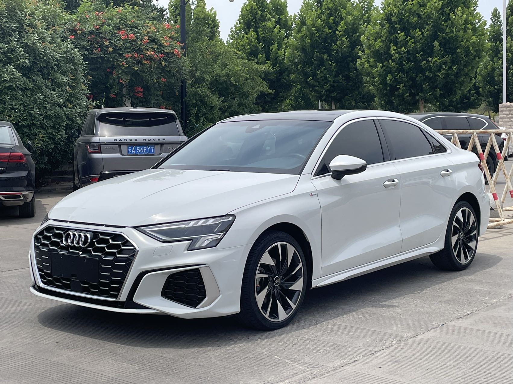 2022 2022 car image