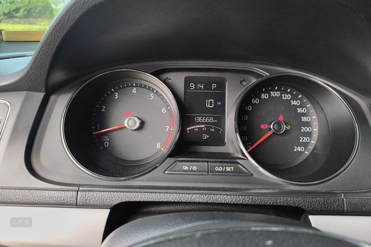 Volkswagen Lavida 2017 car image #13