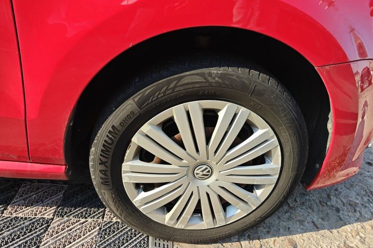 Volkswagen Polo 2017 #9 Volkswagen Polo 2017 car image #9