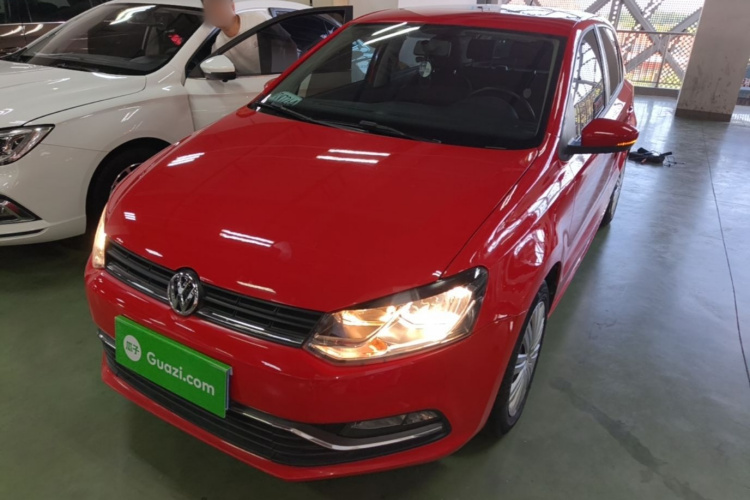 Volkswagen Polo 2016 car image #2