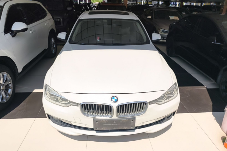 BMW 3 Series 2017 #3 BMW 3 Series 2017 изображение автомобиля #3