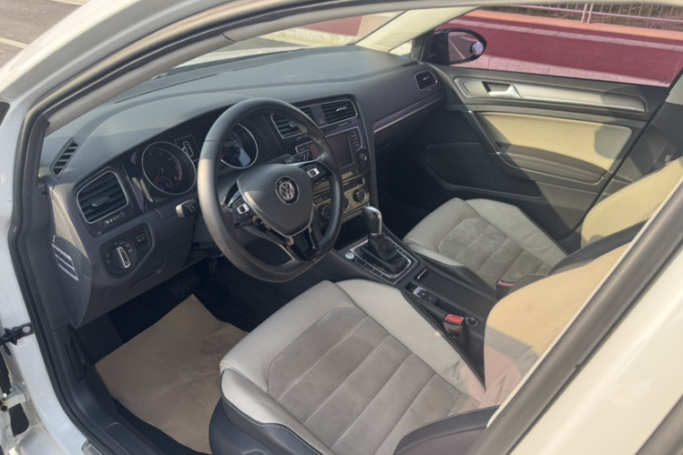 Volkswagen Golf 2017 imagen de coche #28