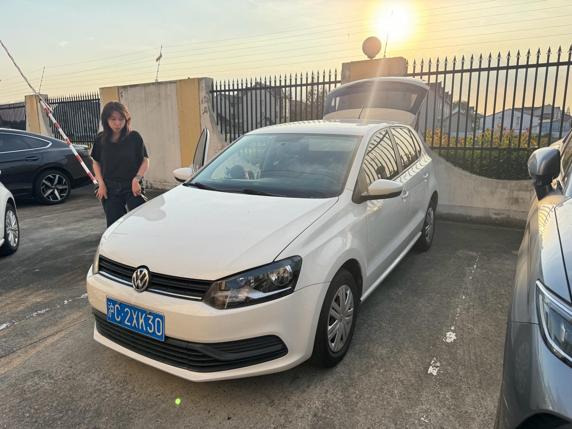 Volkswagen Polo 2015 Volkswagen Polo 2015 car image