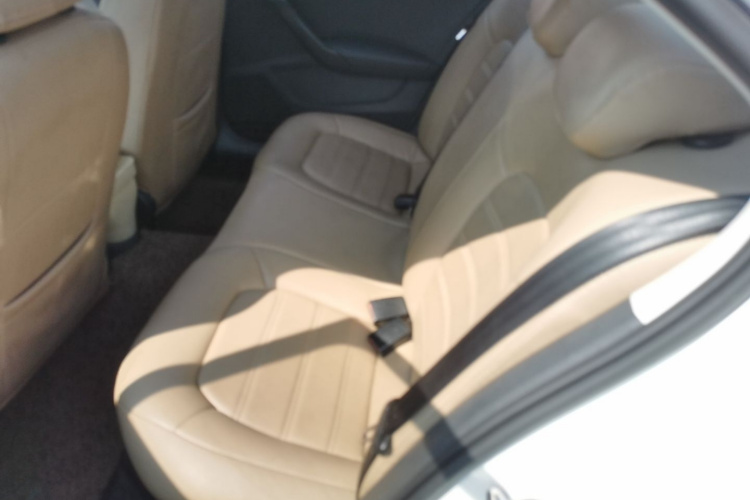 Volkswagen Santana 2016 صورة سيارة #17