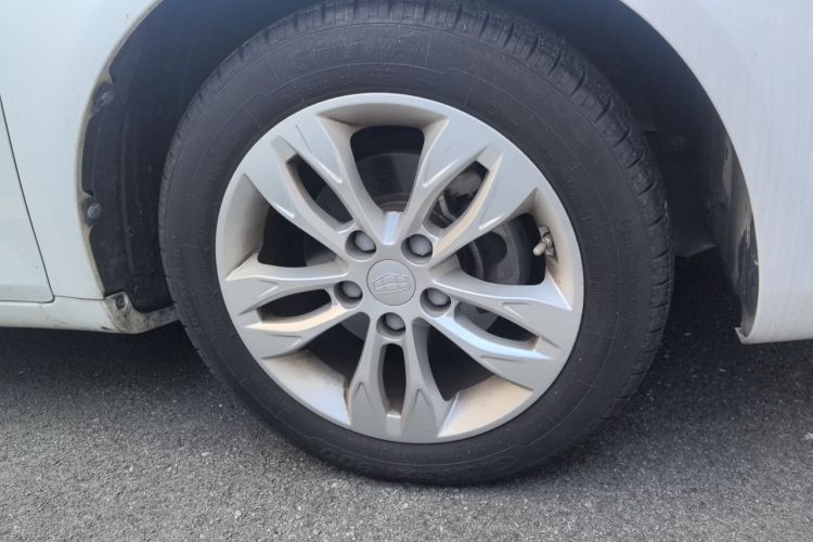 GEELY Emgrand 2016 #6 GEELY Emgrand 2016 car image #6