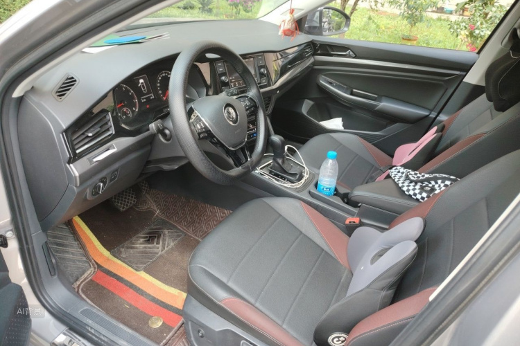 Volkswagen Bora 2020 car image #18