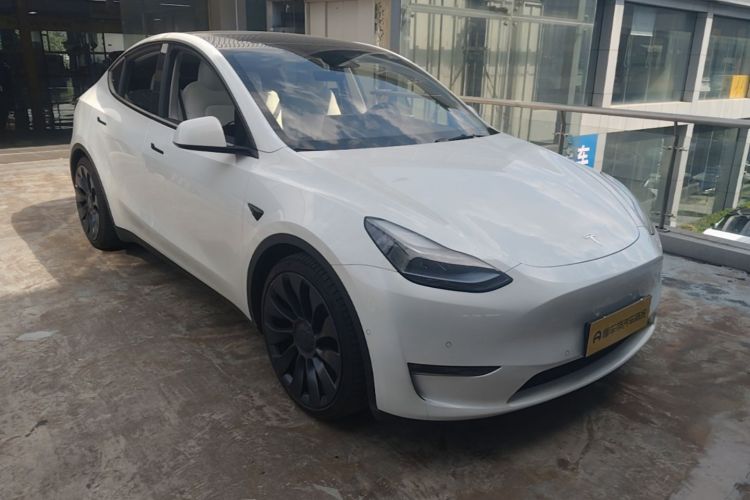 Tesla Model Y 2022 #4 Tesla Model Y 2022 car image #4