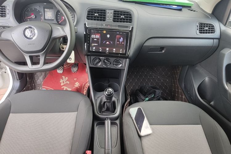 Volkswagen Polo 2016 #13 Volkswagen Polo 2016 car image #13