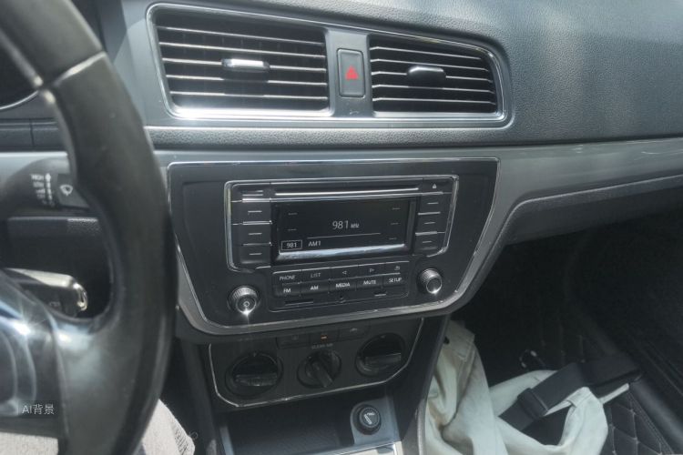 Volkswagen Lavida 2015 car image #15