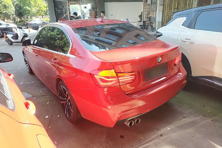 BMW 3 Series 2018 #7 BMW 3 Series 2018 car image #7