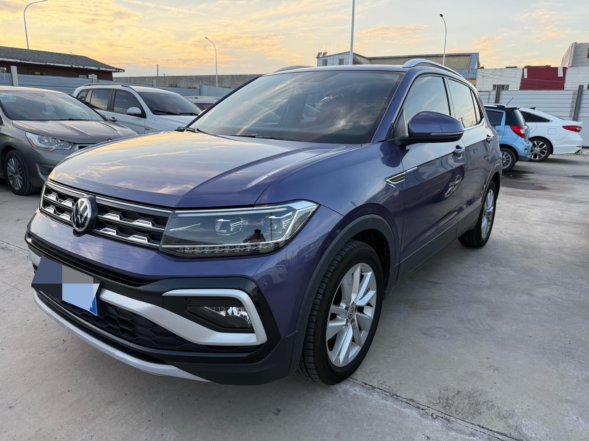 Volkswagen T-Cross 2020 Volkswagen T-Cross 2020 car image