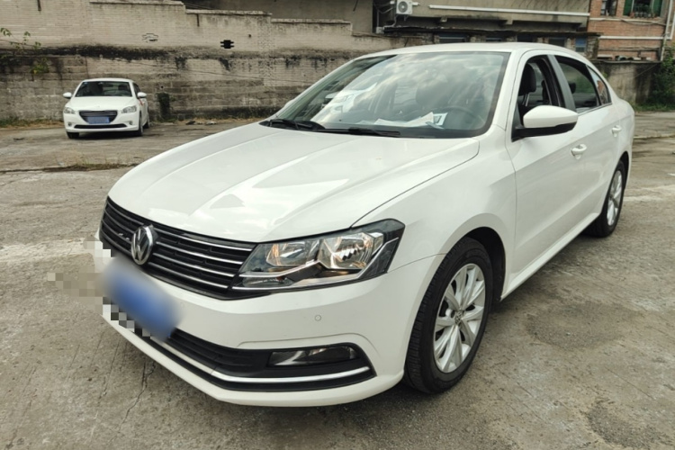 Volkswagen Lavida 2018 car image #2
