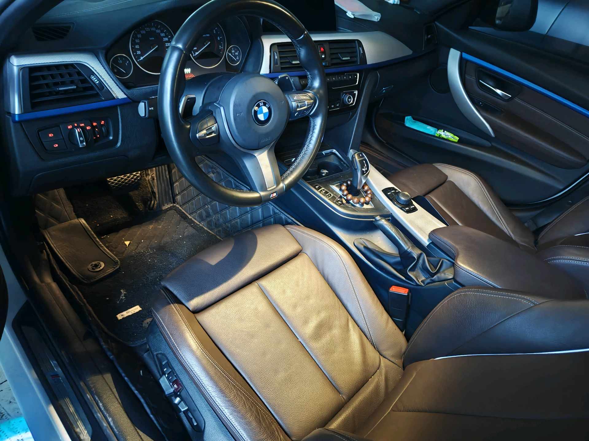 BMW 3 Series 2019 car image #3