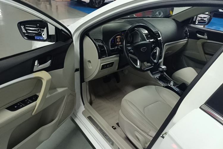 GEELY Emgrand 2015 car image #12