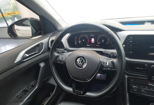 Volkswagen T-Cross 2022 #16 Volkswagen T-Cross 2022 car image #16