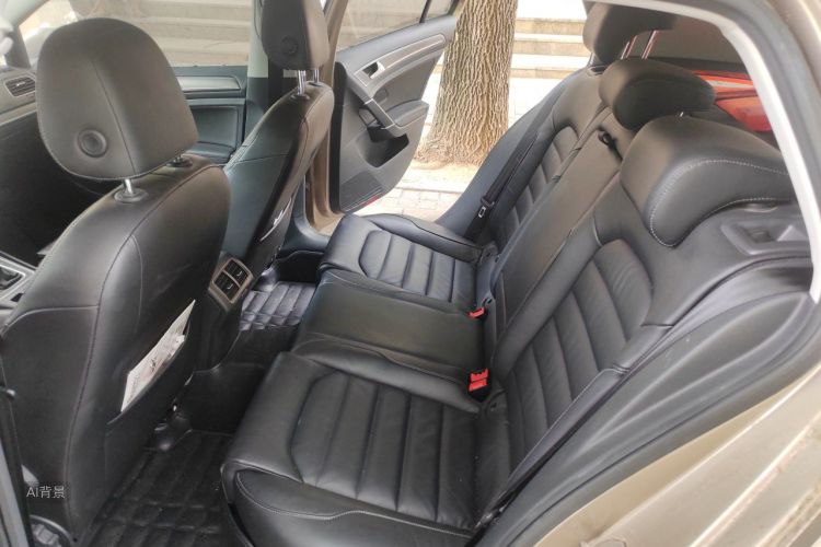 Volkswagen Golf 2015 car image #19