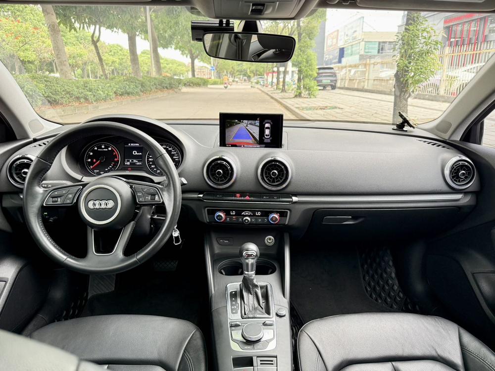 Audi A3 2018 car image #7