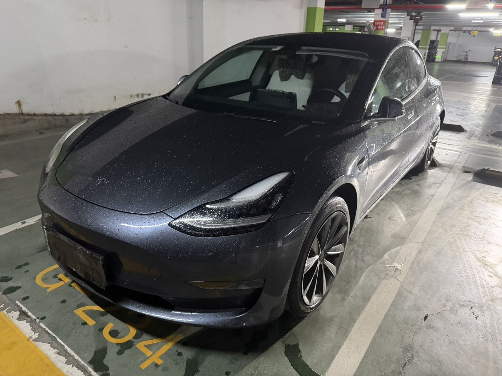 2019 immagine di auto 