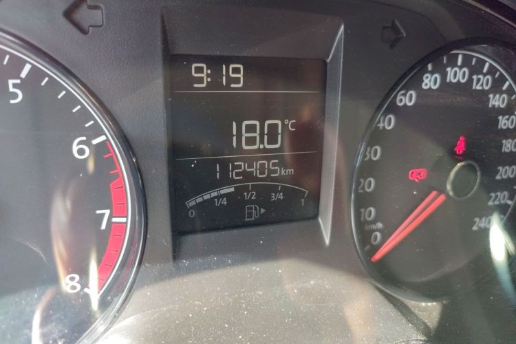 Volkswagen Polo 2016 car image #8