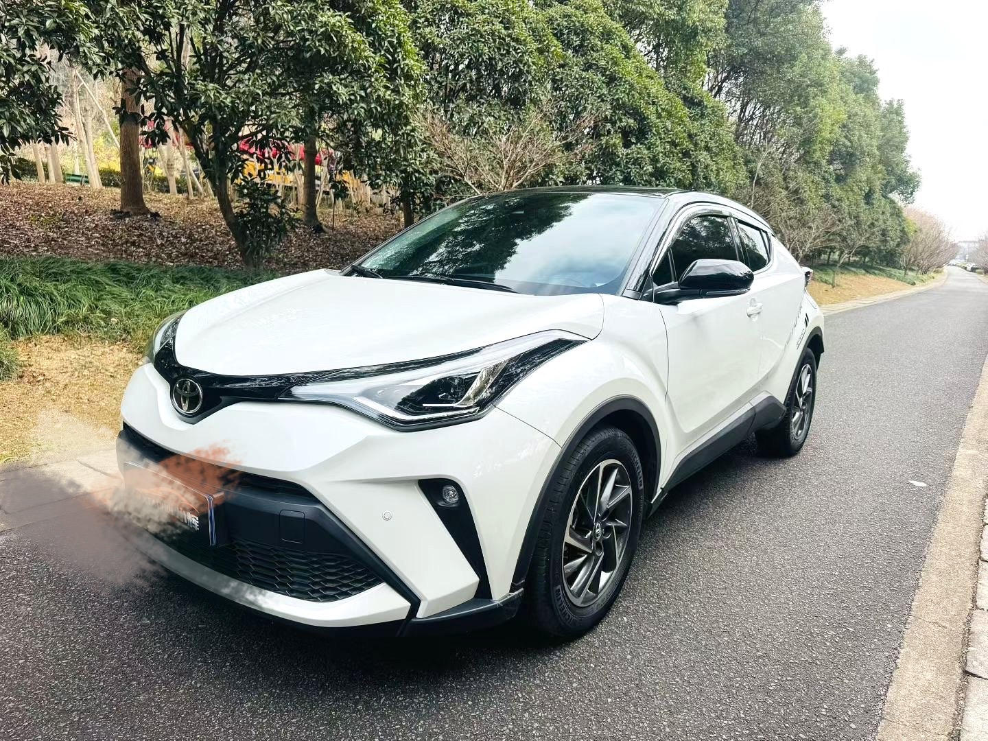 Toyota C-HR 2022 Toyota C-HR 2022 car image