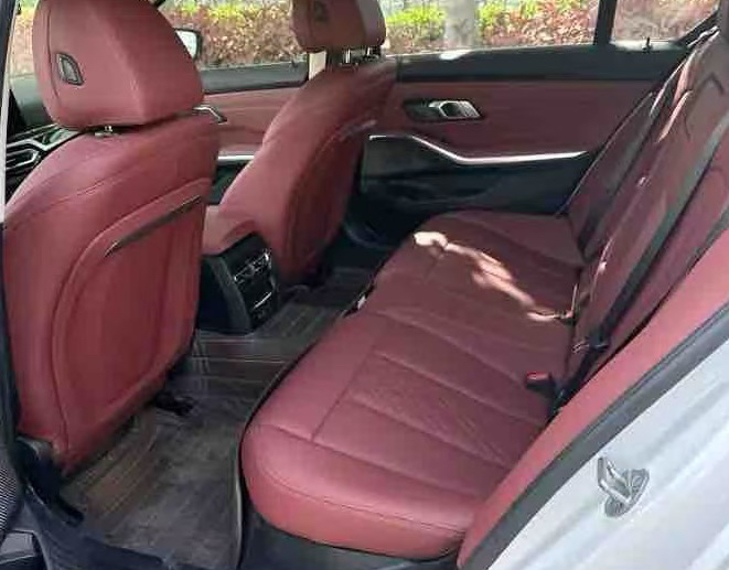 BMW 3 Series 2024 car image #4