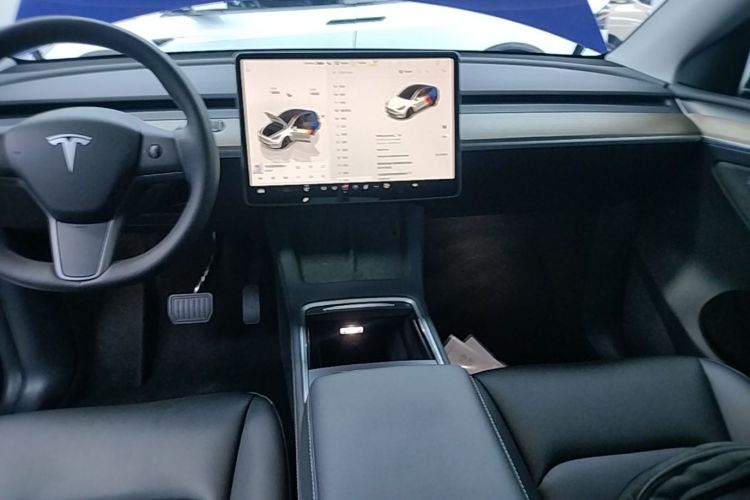 Tesla Model Y 2022 #13 Tesla Model Y 2022 car image #13