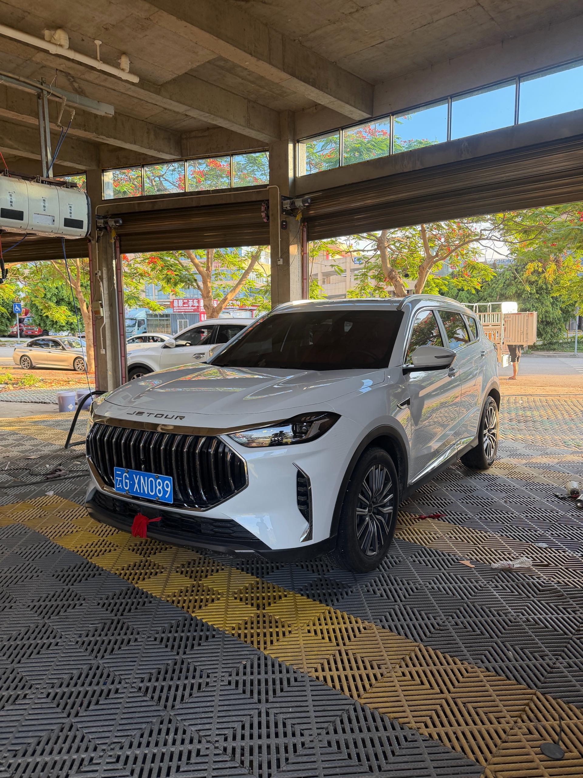 Jetour X70 PLUS 2025 car image 