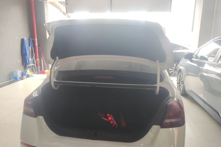 GEELY Emgrand 2021 #21 GEELY Emgrand 2021 car image #21