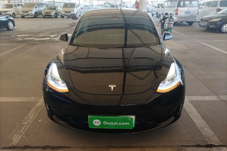 Tesla Model 3 2022 car image #3