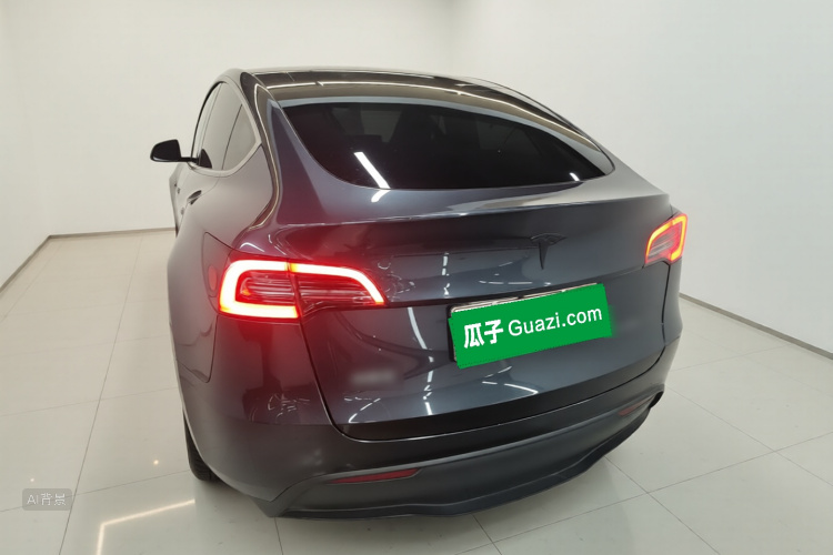 Tesla Model Y 2024 #6 Tesla Model Y 2024 car image #6