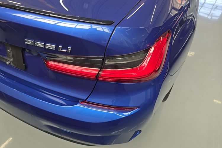 BMW 3 Series 2019 #8 BMW 3 Series 2019 car image #8