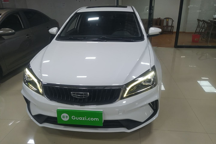 GEELY Emgrand 2021 car image #3