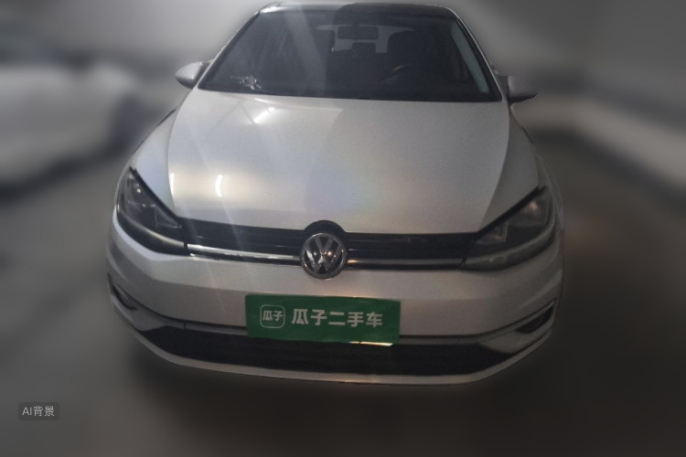 Volkswagen Golf 2018 car image #3