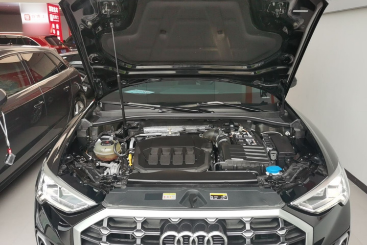 Audi Q3 2021 #20 Audi Q3 2021 car image #20