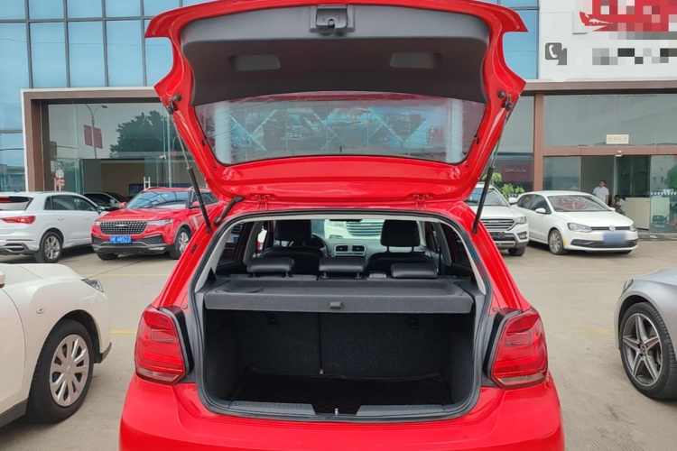 Volkswagen Polo 2015 #19 Volkswagen Polo 2015 car image #19