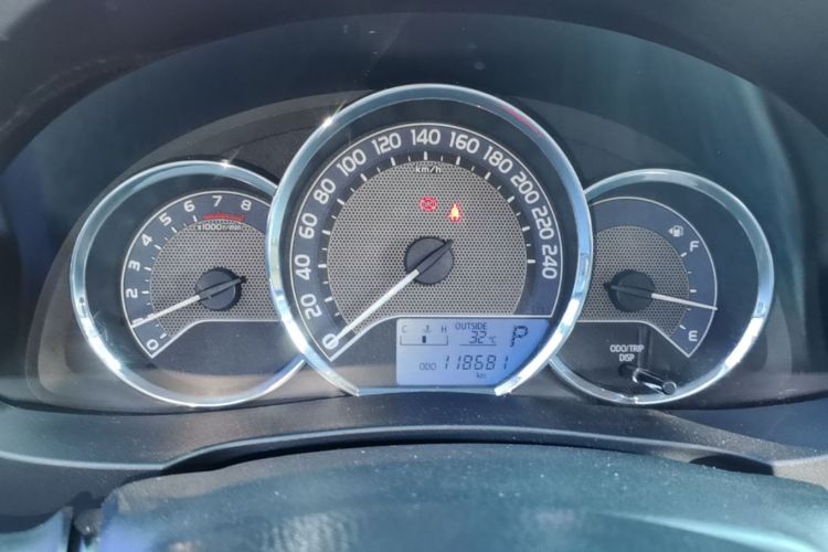 2016 immagine di auto #12