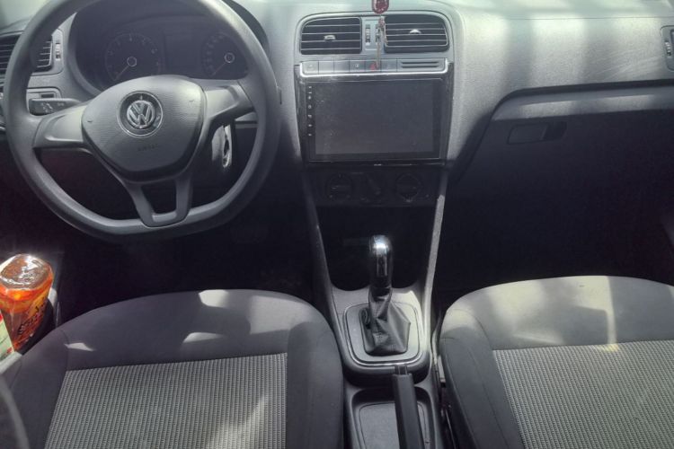 Volkswagen Polo 2019 car image #10