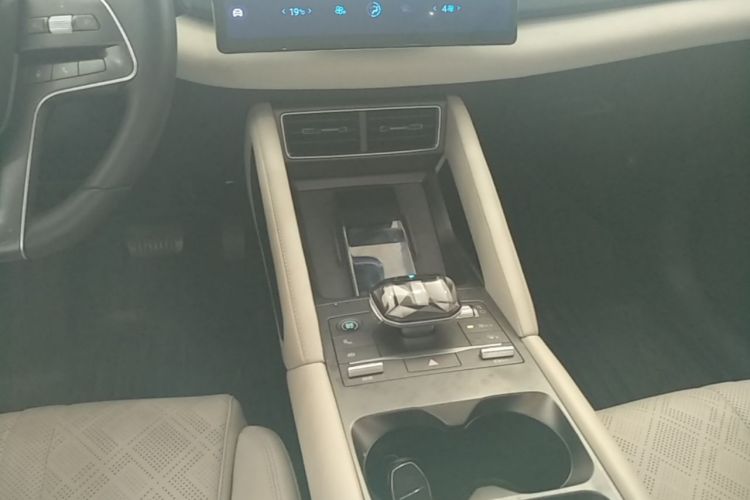 BYD YuanUP 2024 #18 BYD YuanUP 2024 car image #18