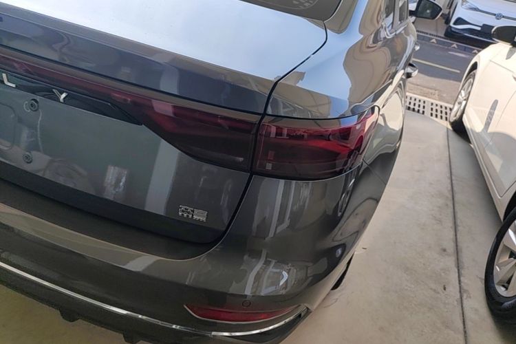 GEELY Emgrand 2023 immagine di auto #8