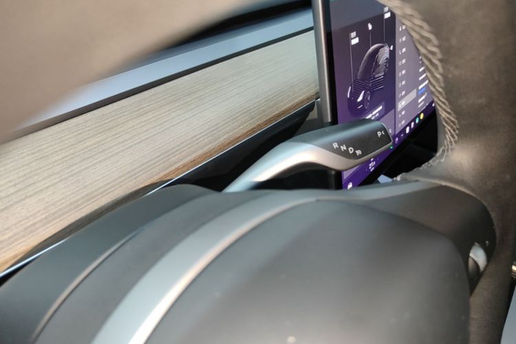 Tesla Model 3 2021 car image #14