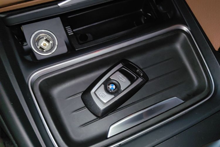 BMW 3 Series 2015 #12 BMW 3 Series 2015 car image #12