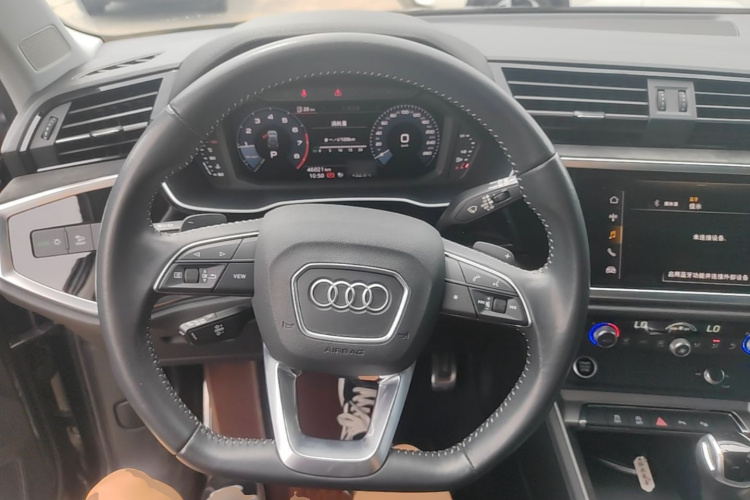 Audi Q3 2020 #11 Audi Q3 2020 car image #11