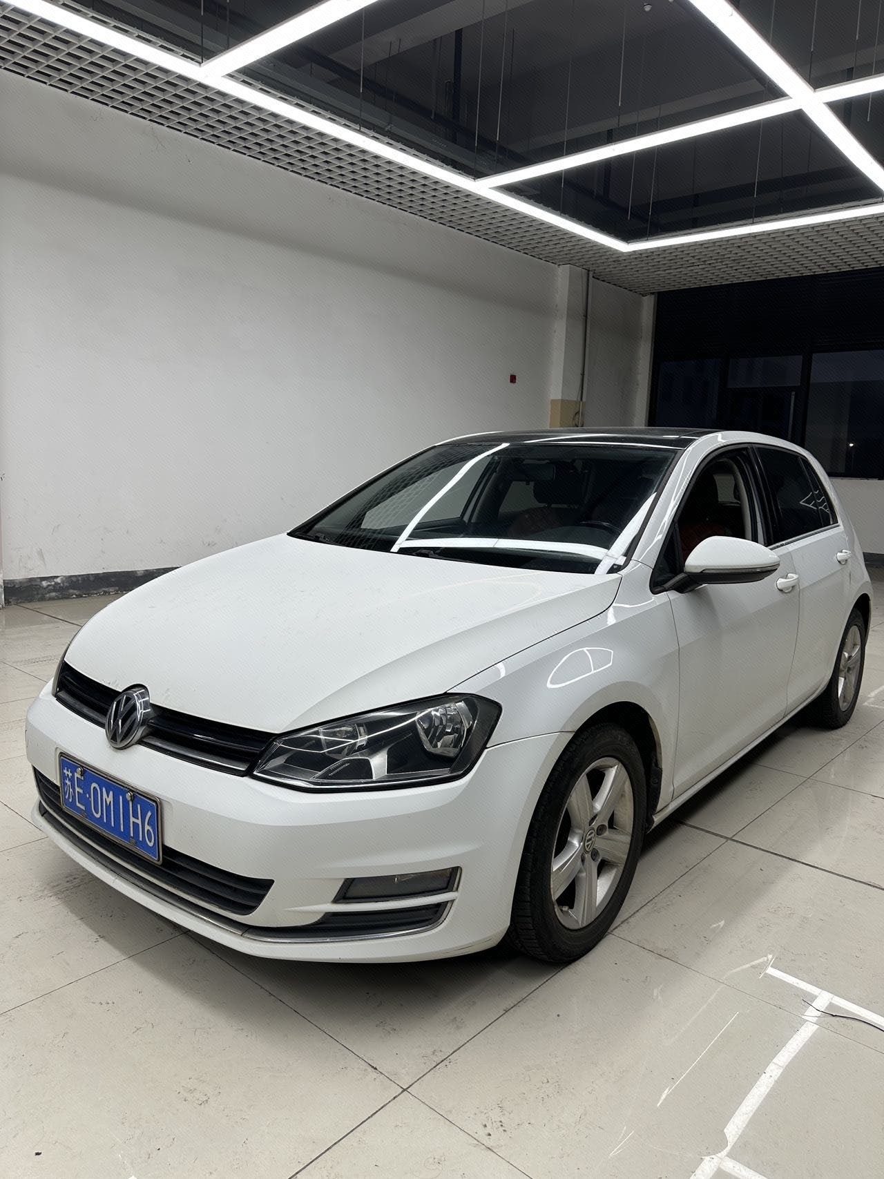 Volkswagen Golf 2015 car image 