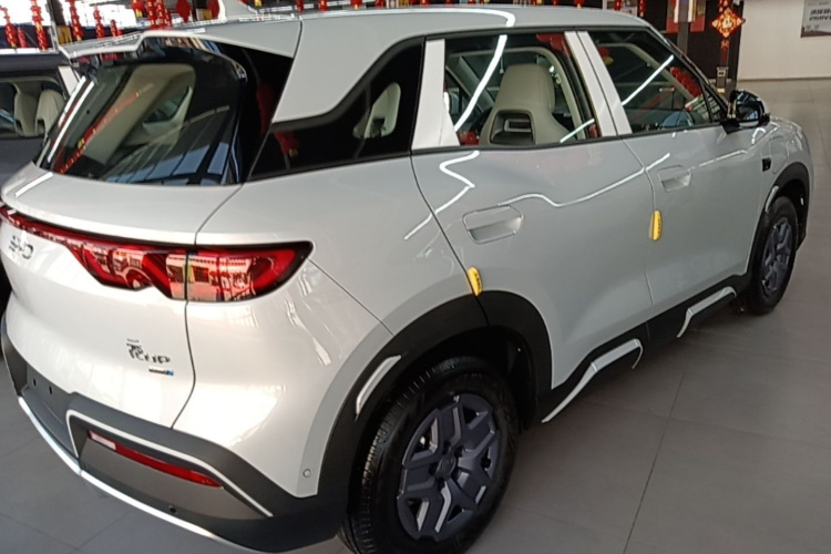 BYD YuanUP 2026 #7 BYD YuanUP 2026 car image #7